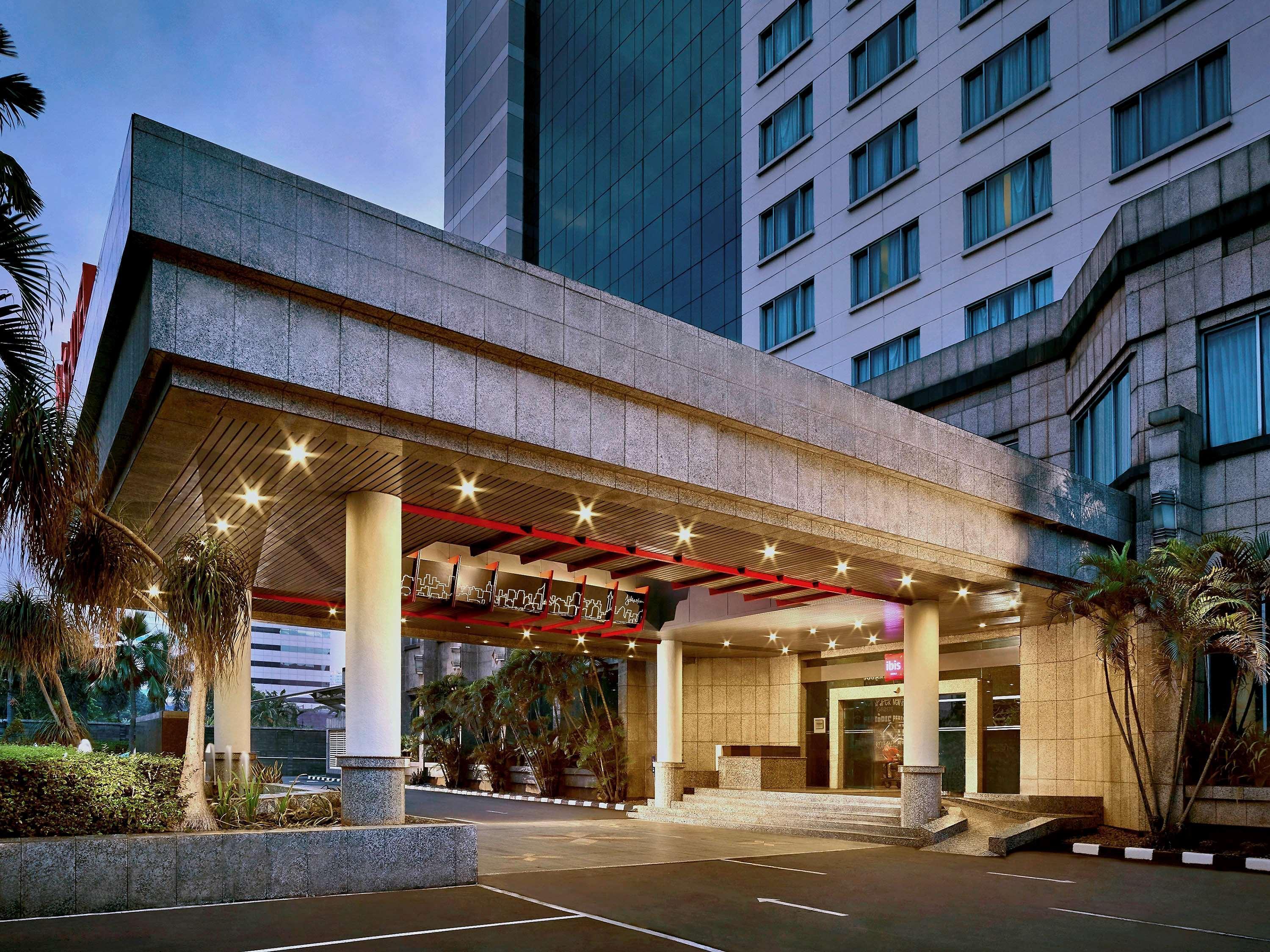 Hotel Kimaya Slipi Jakarta By Harris Exterior photo