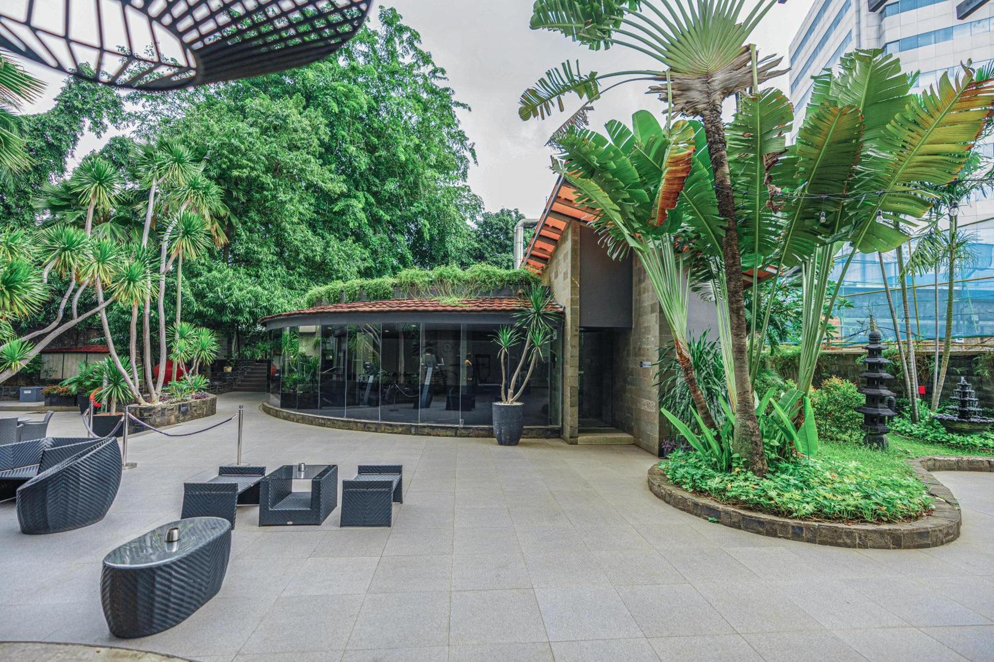 Hotel Kimaya Slipi Jakarta By Harris Exterior photo